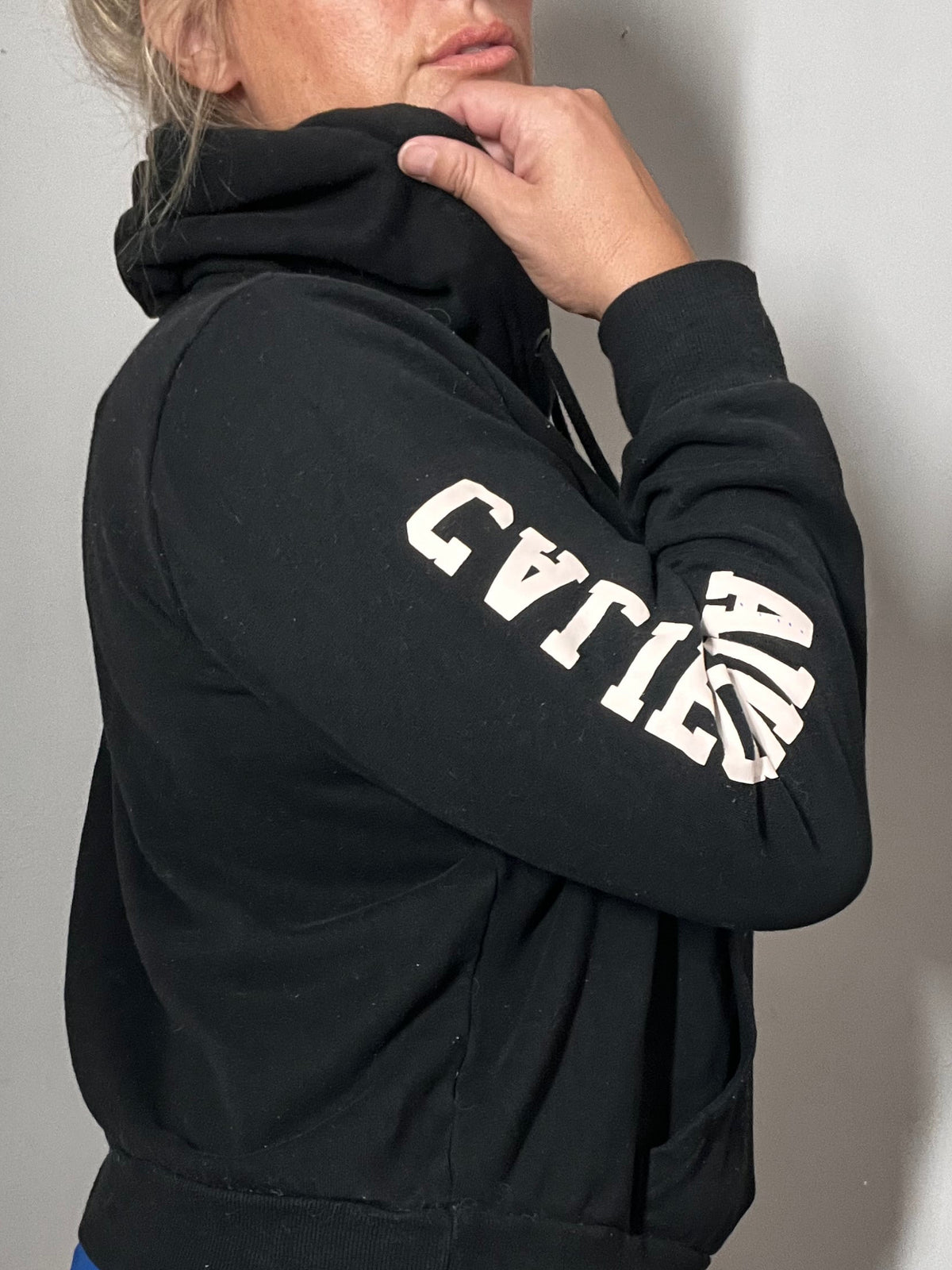 Atmosphere Black Hoodie | Los Angeles Sleeve Print | Women’s Size 14/16