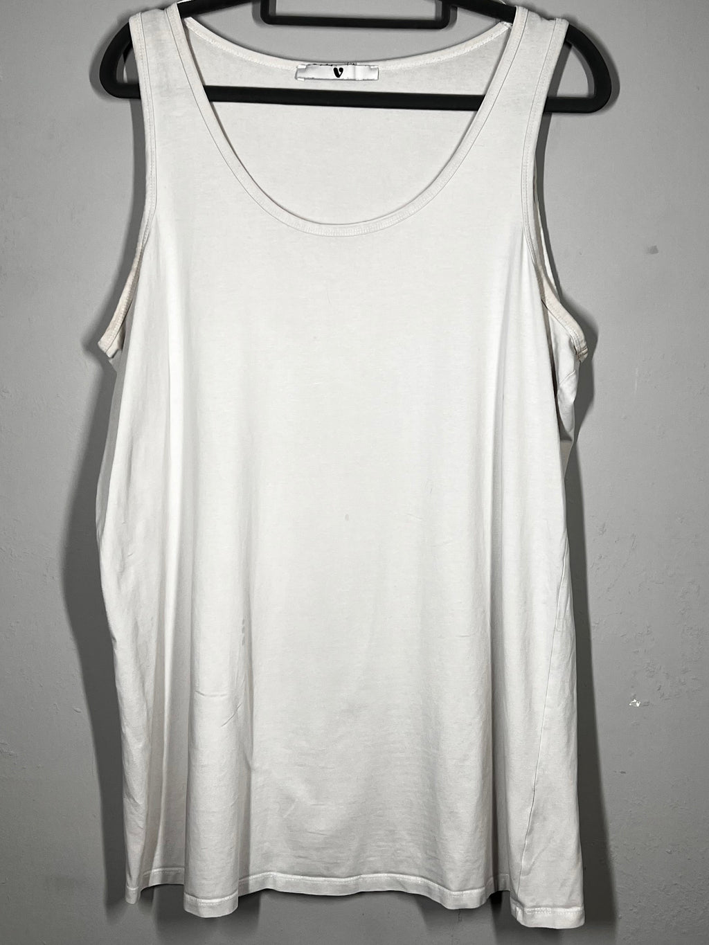 V by Very White Vest Top | Women's Sleeveless Basic Top | Size 22