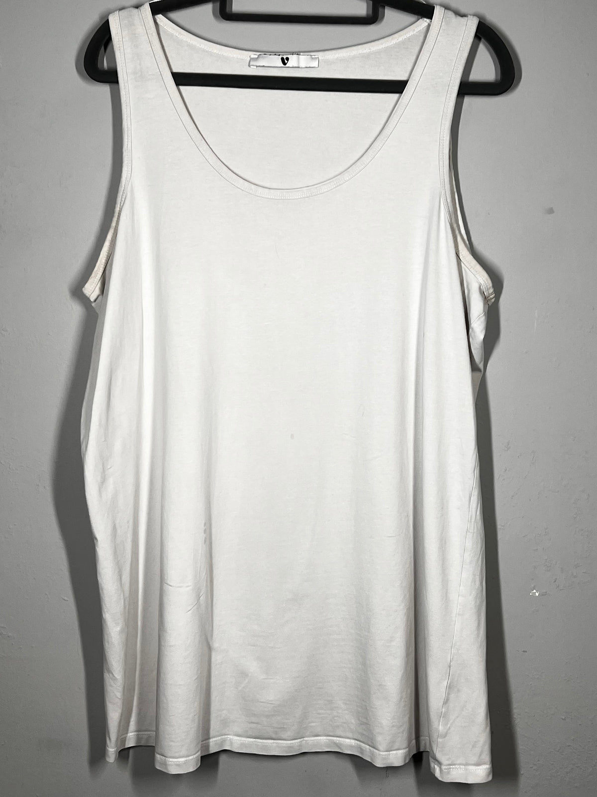 V by Very White Vest Top | Women's Sleeveless Basic Top | Size 22