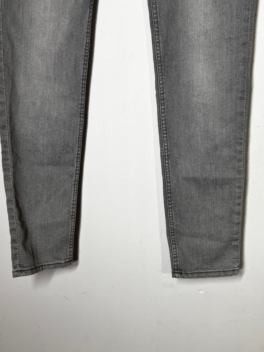 H&M Grey Skinny Jeans|Size 8 Petite |Never Worn