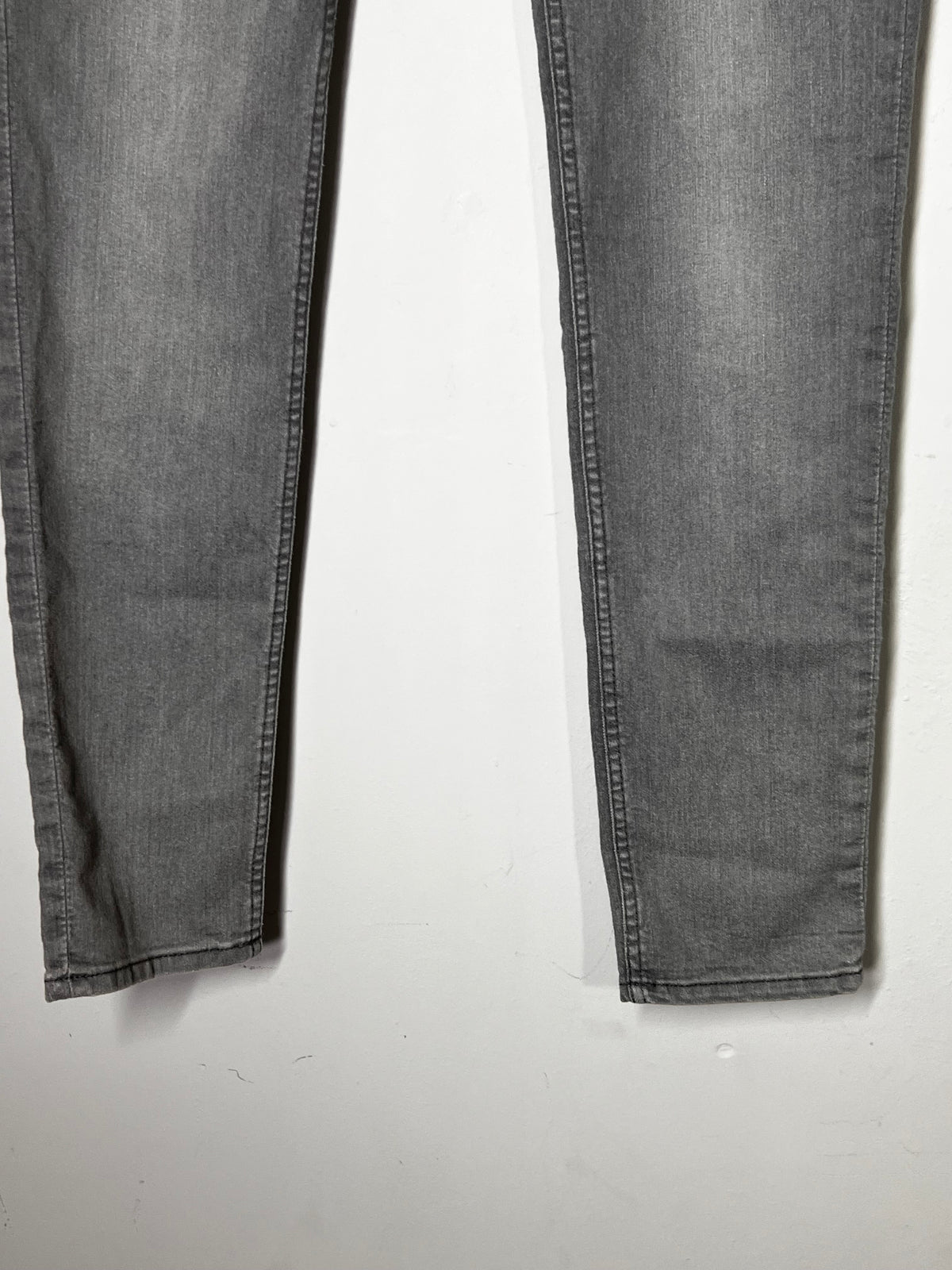 H&M Grey Skinny Jeans|Size 8 Petite |Never Worn