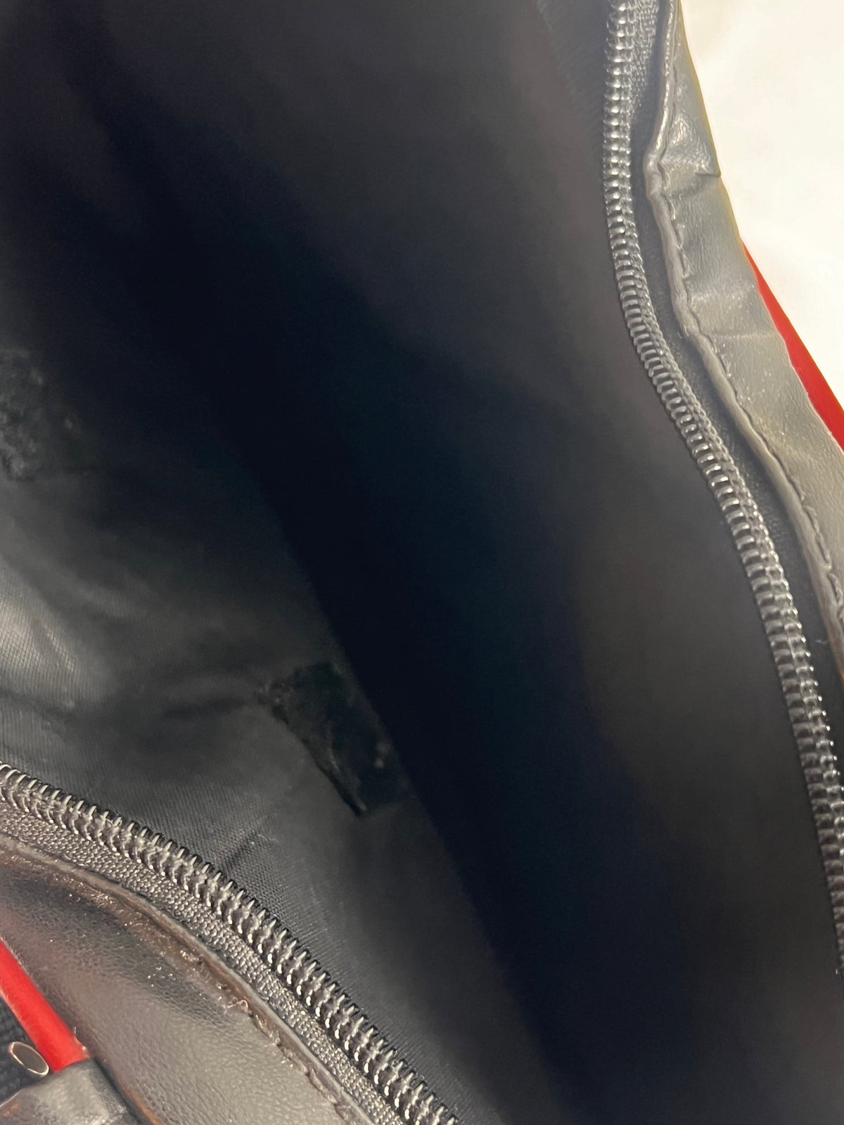 Love heart shaped studded |handbag