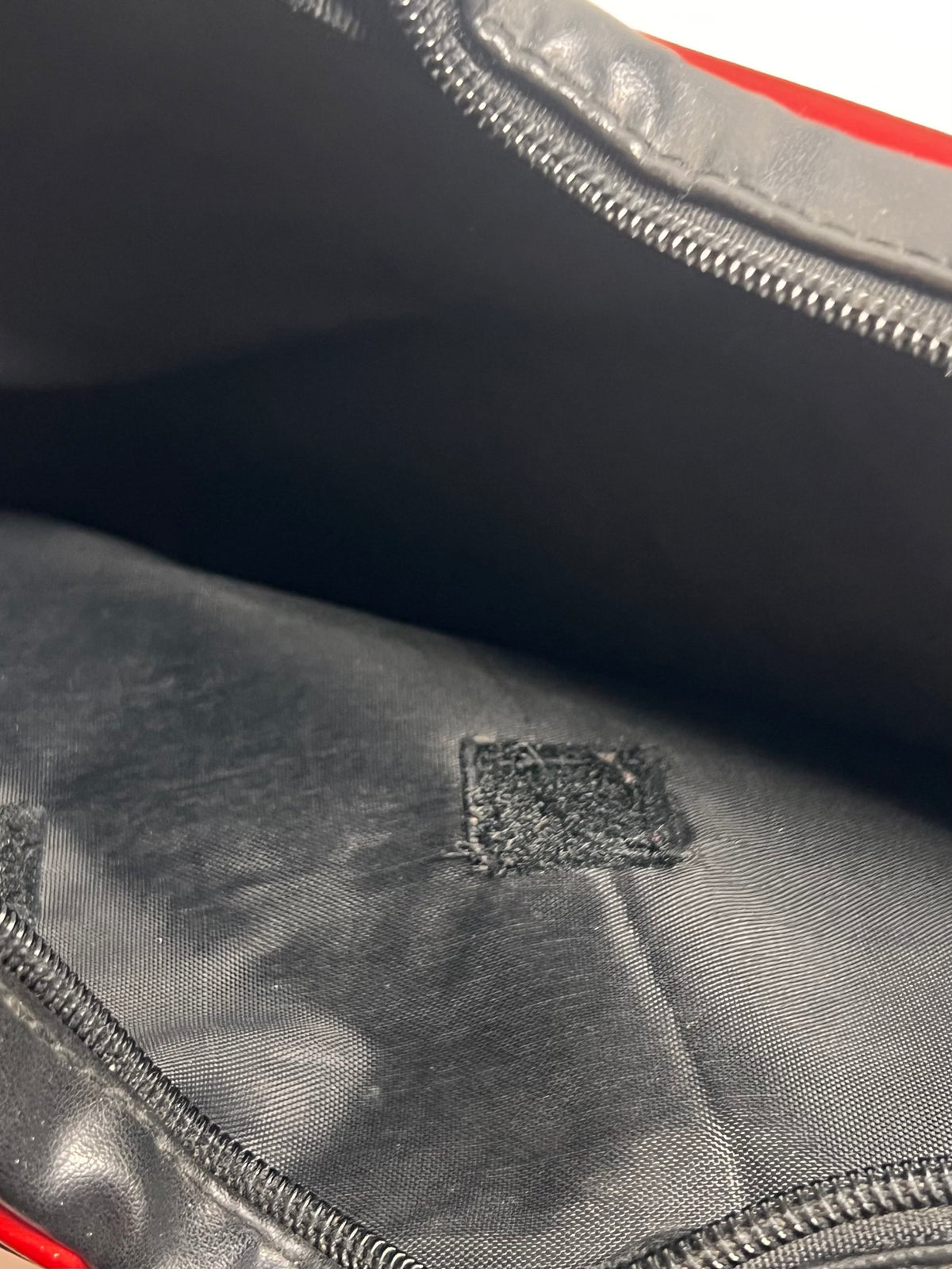 Love heart shaped studded |handbag