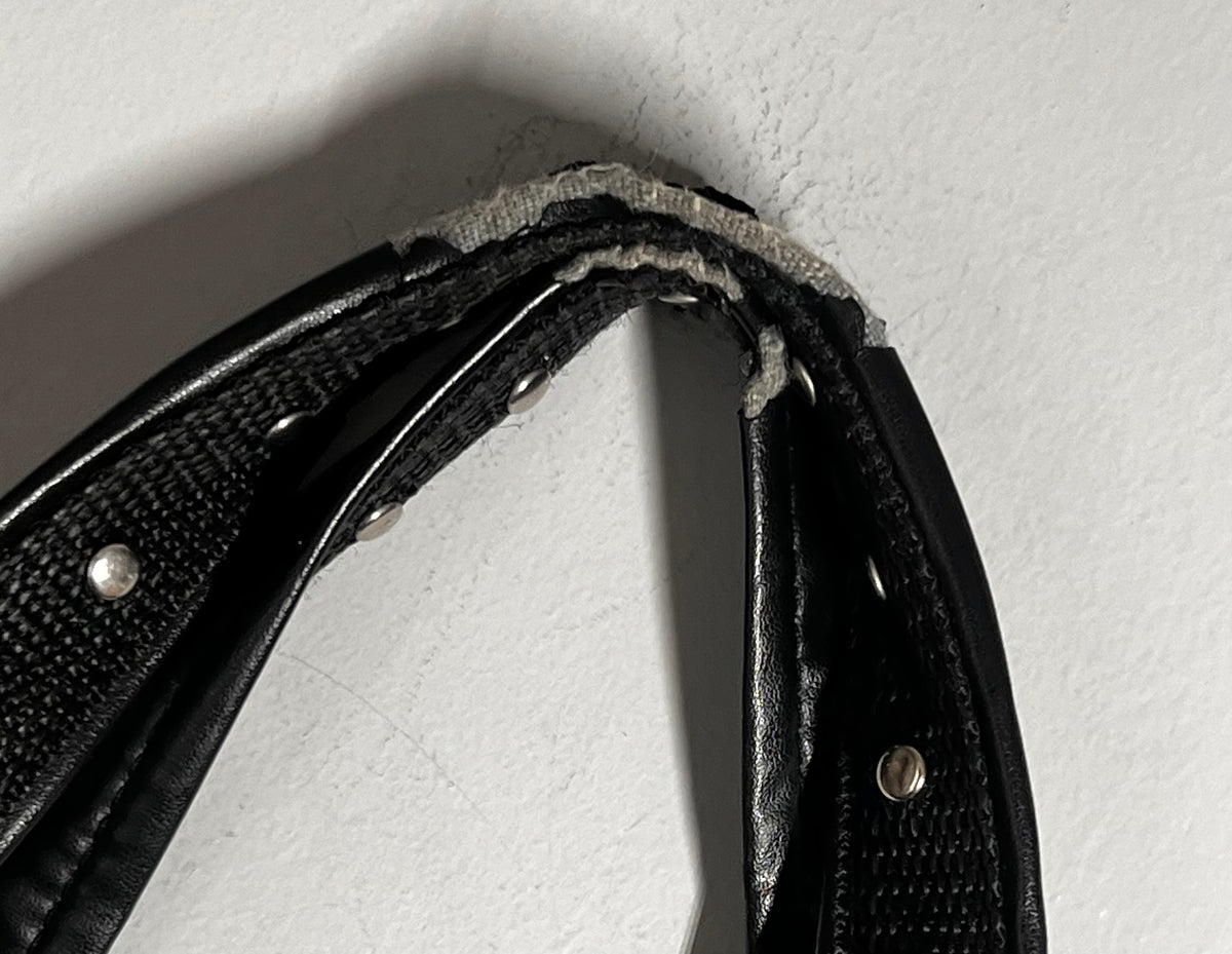 Love heart shaped studded |handbag