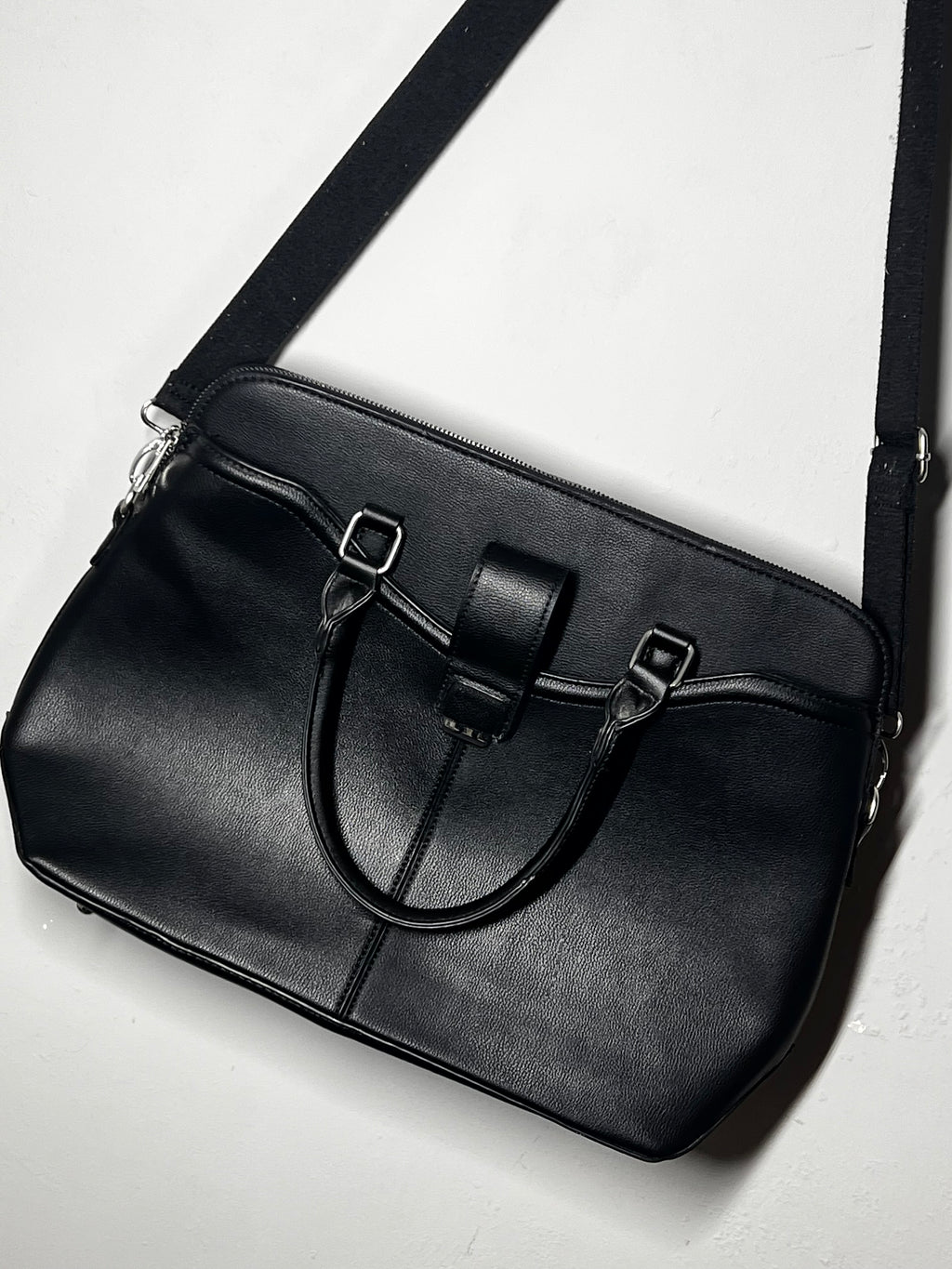 Primark Black Shoulder Bag | Large Handbag |Zip Fastening Everyday